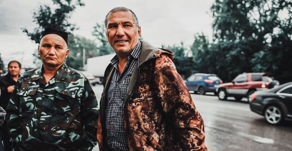 «Скажите государству: открывайте, пожалуйста, границы. Надо уезжать домой»