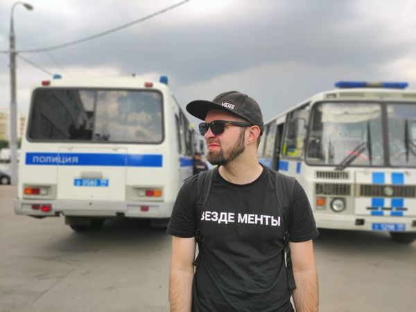 Слабовидящий активист о задержании на митинге и инвалидности
