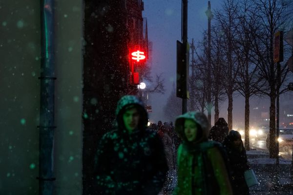 Почему так вырос рубль?