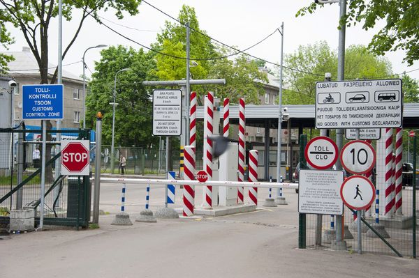 Вы не беженка, вам не положено