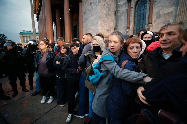 Путин в царстве уставших женщин