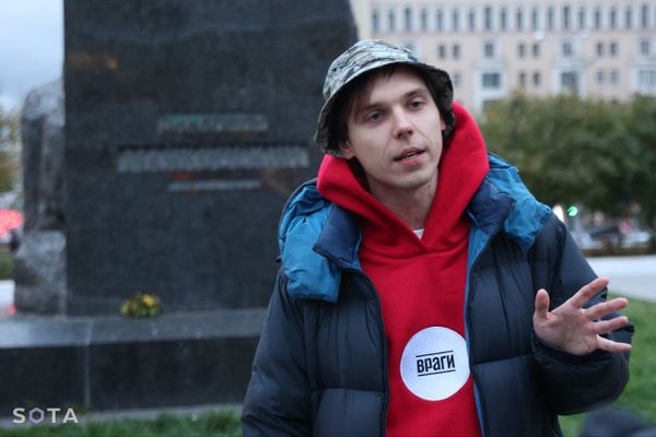 «Раздевайся, мразь»