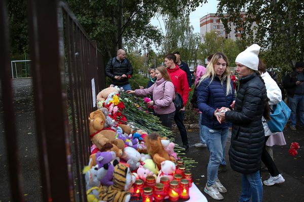 «Когда стали стрелять, мы подумали, что-то ремонтируют»