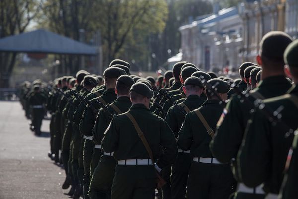 Что будет, если в России введут военное положение