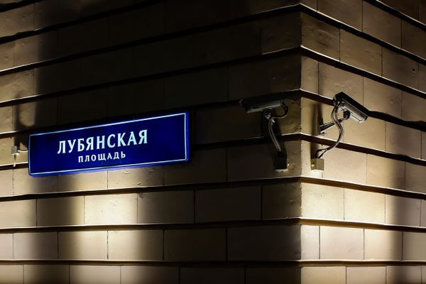 «С гуманитарным образованием в ФСБ очень плохо. Там процветает конспирология»