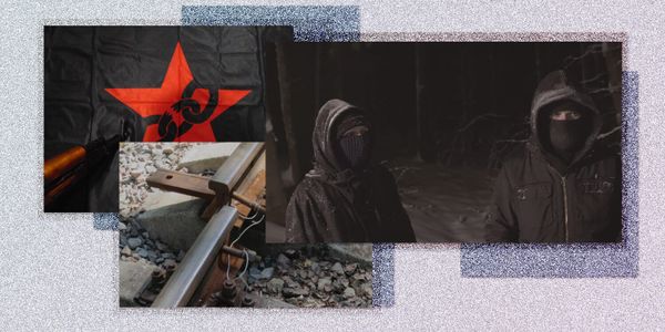 Коллаж: флаг организации, распиленные рельсы и участники, скрывающиеся под масками. Боевая Организация Анархо-Коммунистов