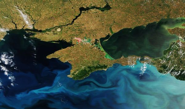 Крым на спутниковом списке