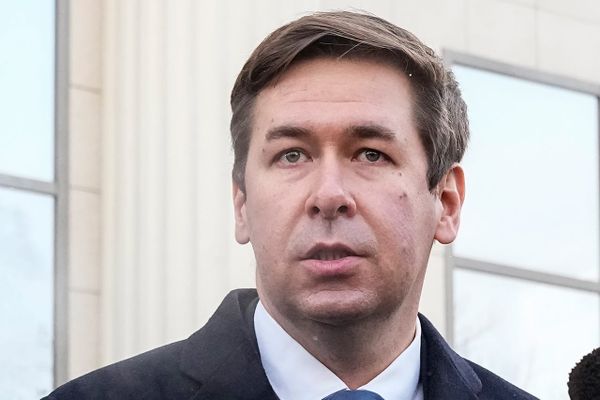 Илья Новиков