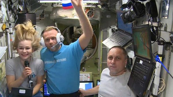 В 2021 году «Роскосмос» отправил в космос киногруппу, ожидая наплыва космических туристов и притока денег