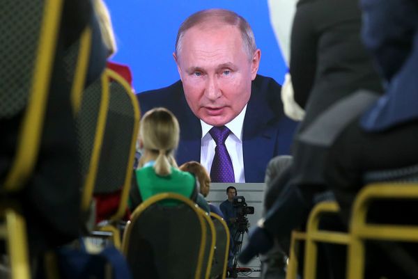 Автократ, диктатор, тиран? Как правильно называть Путина