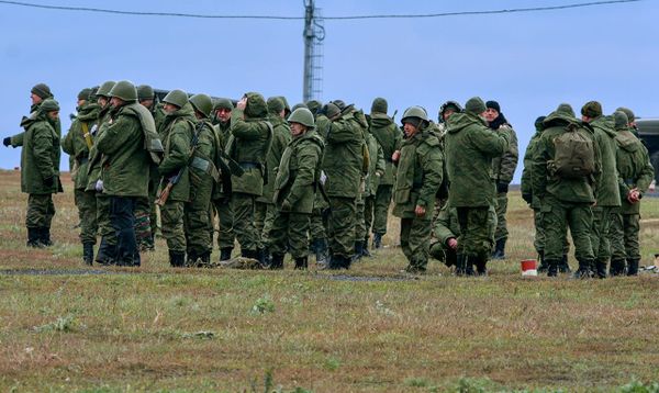 Путин объявил ежегодные военные сборы