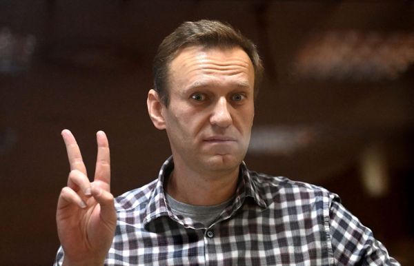 От лозунгов до философии‎