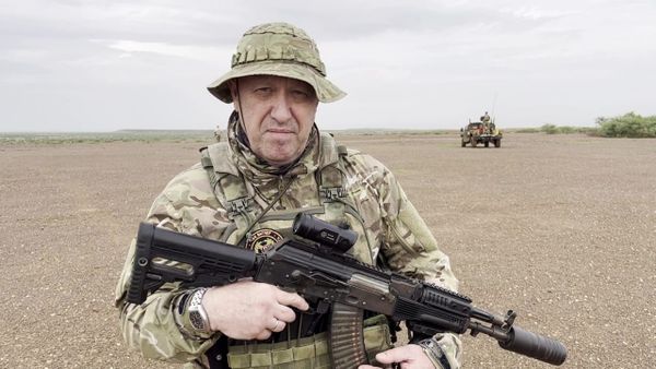 Самолет с Евгением Пригожиным разбился в Тверской области
