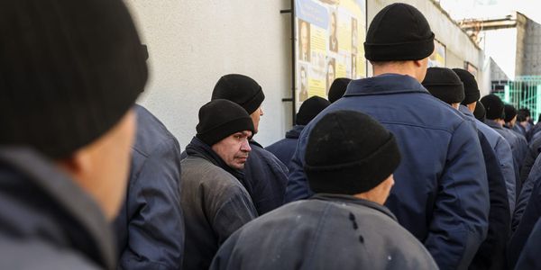 Россиянки запустили проект помощи пленным россиянам