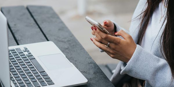 Как телефоны и гаджеты влияют на человека