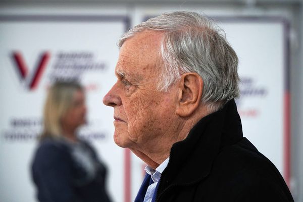 Французский герцог д’Артаньян поддерживает Россию