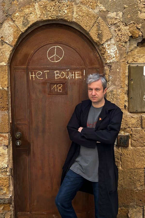 Антон Долин