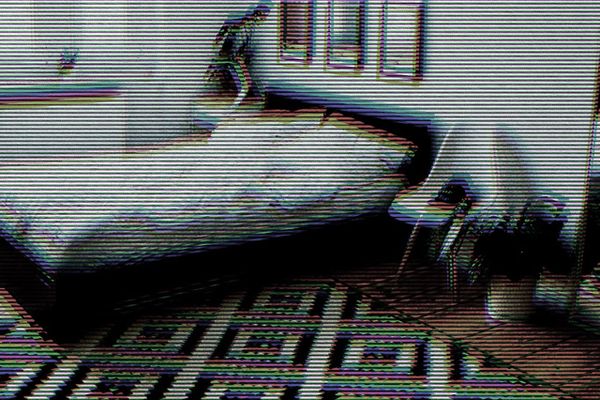 Тысячи людей находят скрытые камеры в квартирах Airbnb