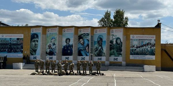 «Сказал, что от армии бегать не станет»