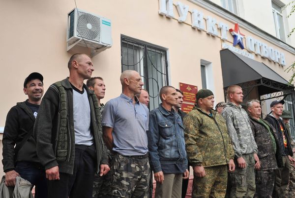 Российские власти используют новые методы вербовки на войну