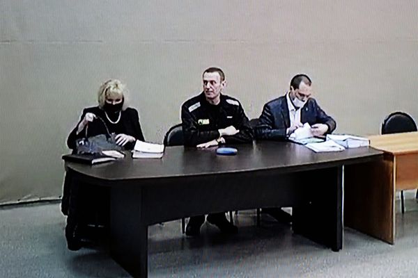 Встречи Навального с адвокатами незаконно снимали на скрытые камеры