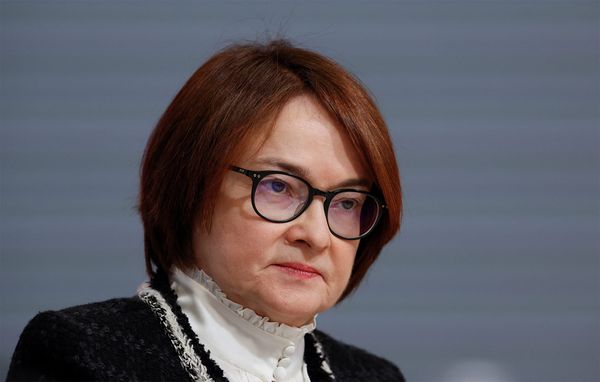 СМИ: премьер-министр пожаловался Путину на Набиуллину