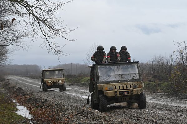 В росте цен обвинили военных с высокими зарплатами