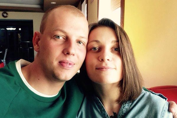 Мужчина зарезал жену на глазах у ее матери