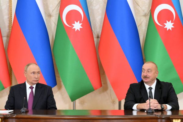 Азербайджан отменяет Россию