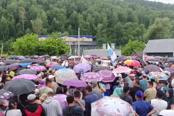 Жители Республики Алтай бросили вызов Кремлю