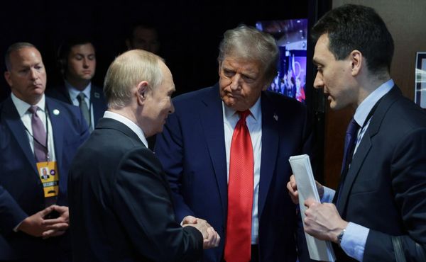 Путин и Трамп встретились на Аляске