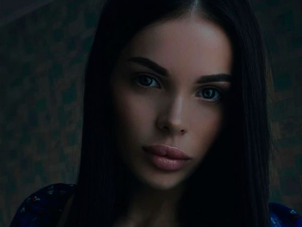 Модель Анжелика Тартанова