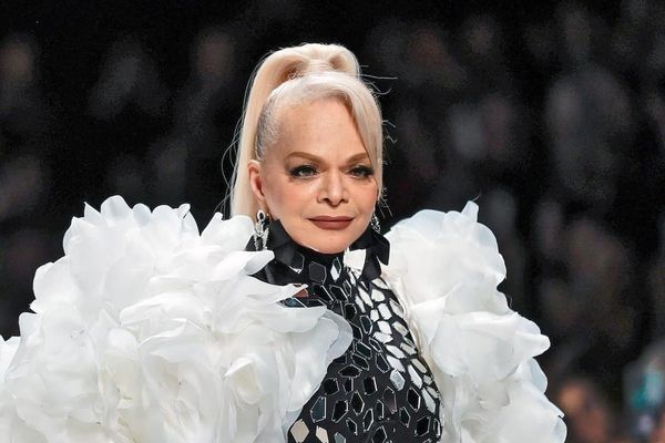 Лариса Долина