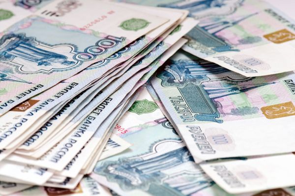 Главы крупнейших российских компаний назвали ожидаемый курс рубля