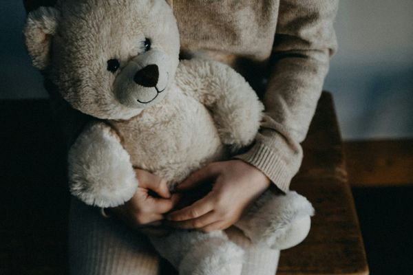 Приемные родители годами растлевали детей