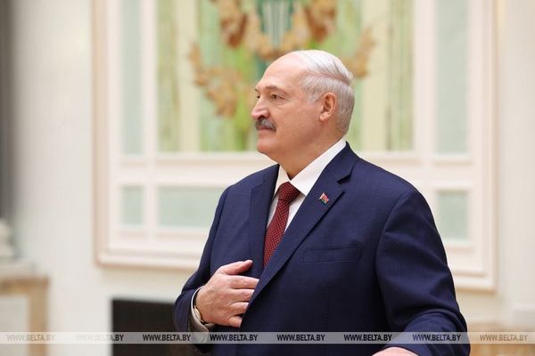 Лукашенко предложил женщинам писать ему в TikTok
