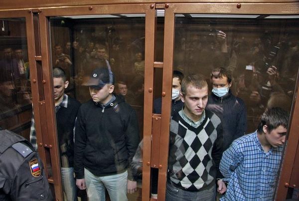 Убившие десятки человек неонацисты избежали сурового наказания