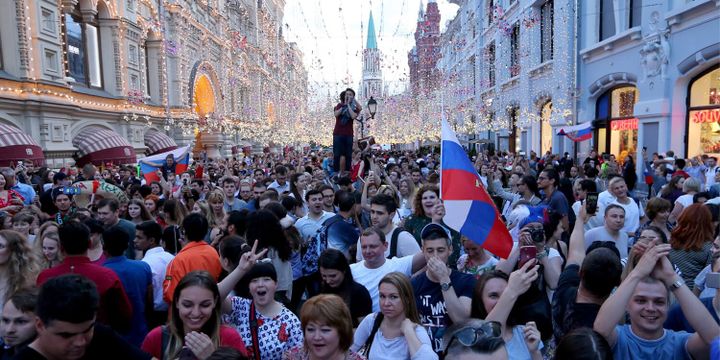 От «самой гостеприимной страны»‎ до изоляции
