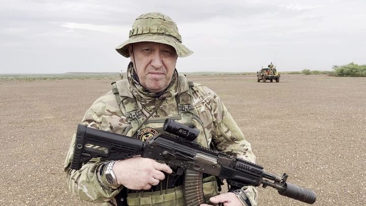 Самолет с Евгением Пригожиным разбился в Тверской области