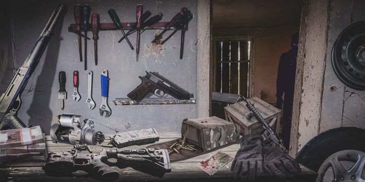 Повязанные кровью