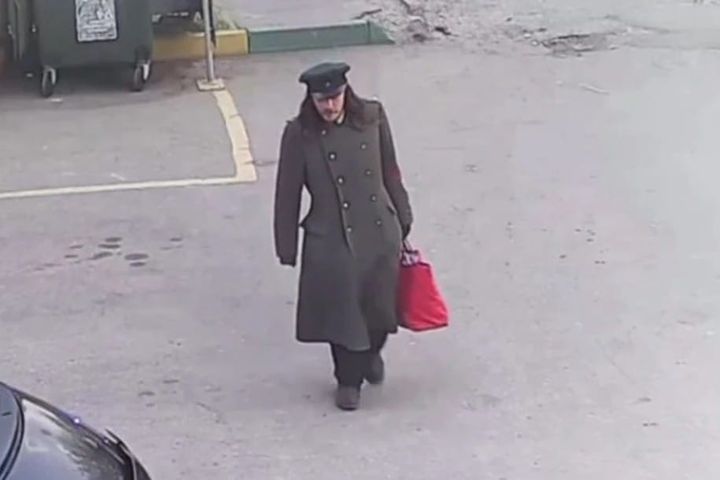 Расчленял животных и хранил их в холодильнике