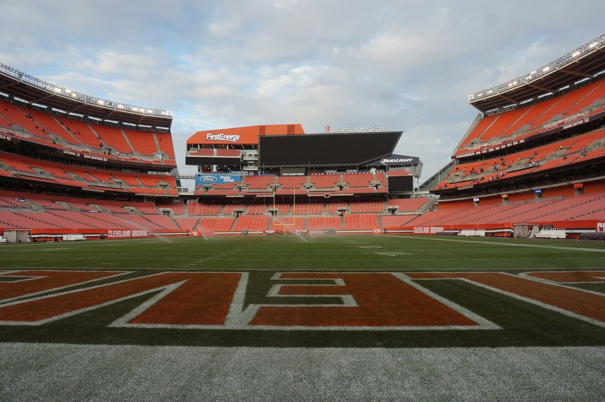 The average fans drawn by the worst of the worst teams in NFL history.