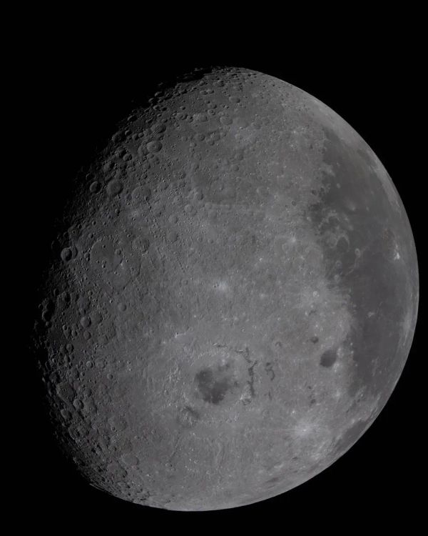 Астронавты Artemis II помогли астрографу сделать уникальные снимки Луны