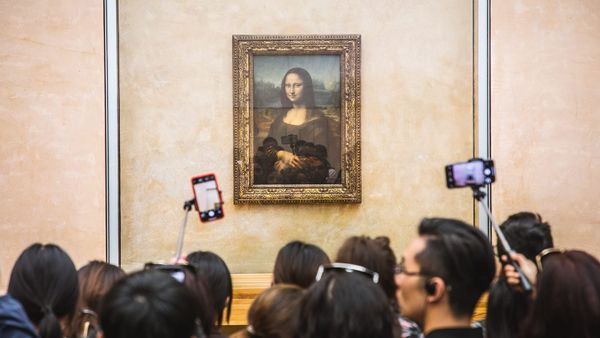 Книги, музыка и музеи замдляют старение не хуже спорта