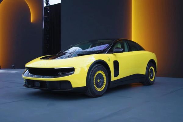 Скандальная Ferrari Luce оказалась финансово успешной