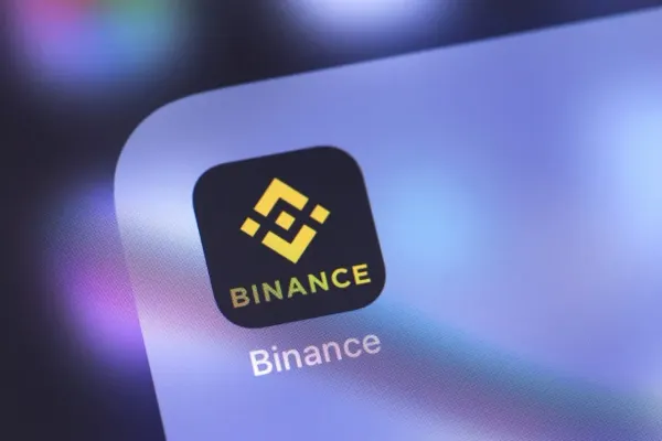 Айтишника из России посадили за перевод через Binance