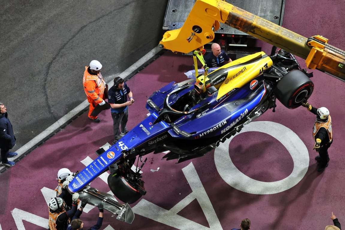 Franco Colapinto crash Las Vegas