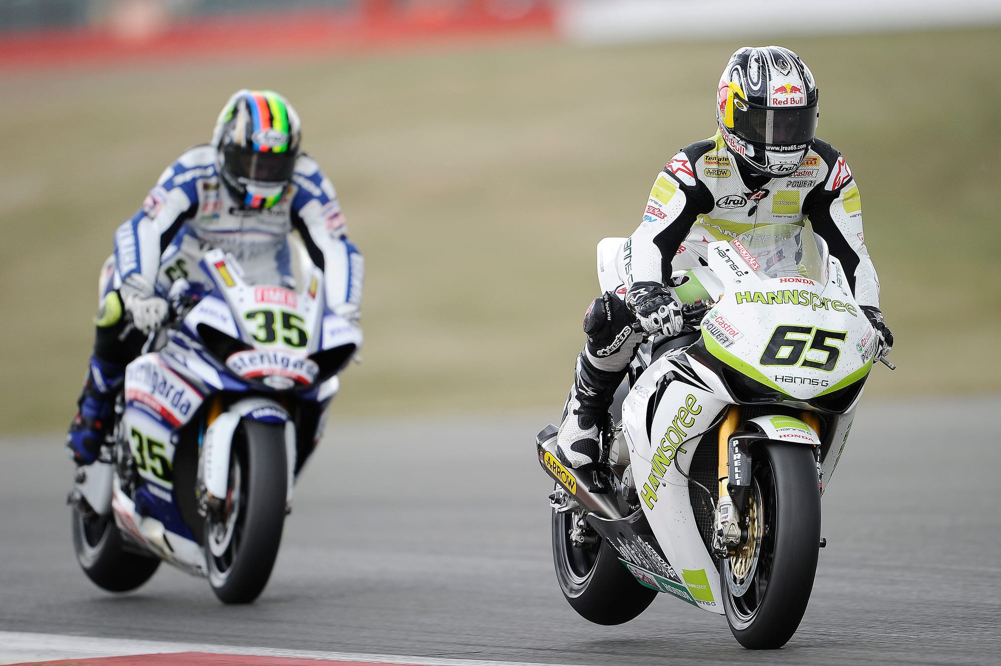 Jonathan Rea leads Cal Crutchlow in 2010 World Superbike Championship