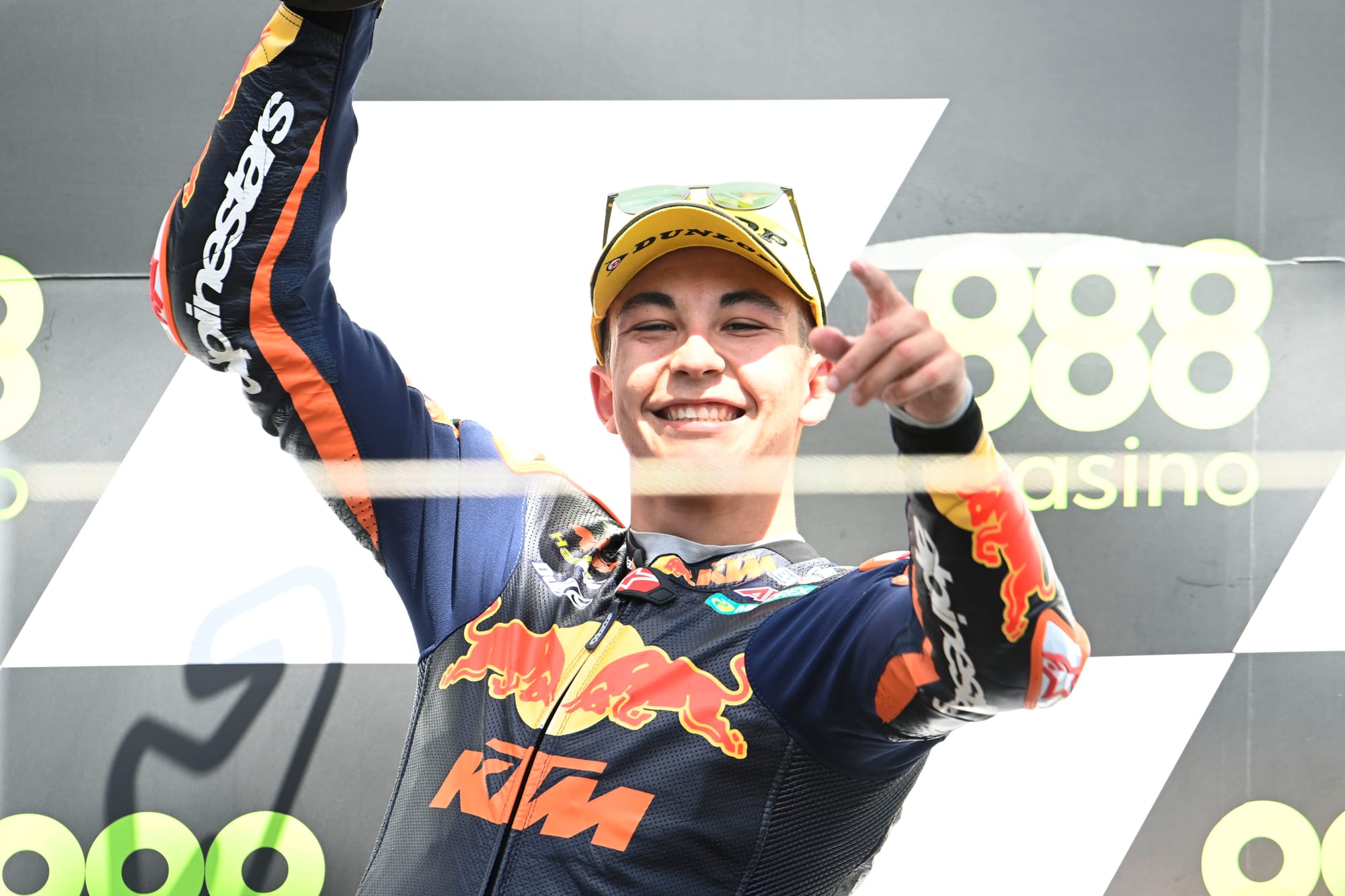 Raul Fernandez wins Portimao Moto2 race 2021