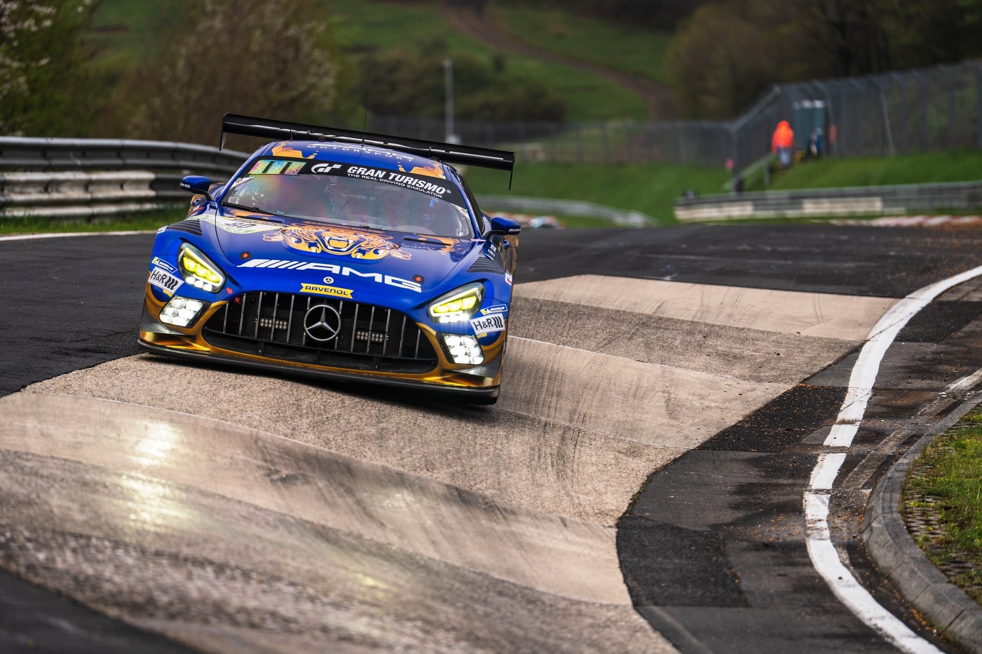 What happened in first qualifying for Nurburgring 24 Hours